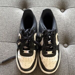 Nike Kids Air Force 1 Sneakers Black and Cream